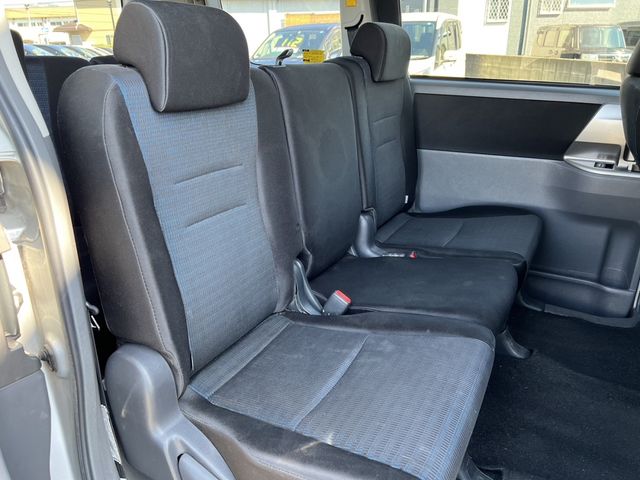 Toyota VOXY 2008-02 9253-16