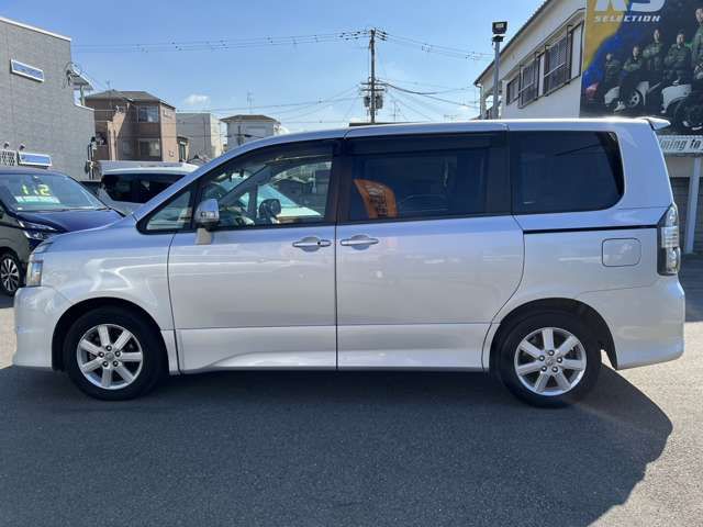 Toyota VOXY 2008-02 9253-4