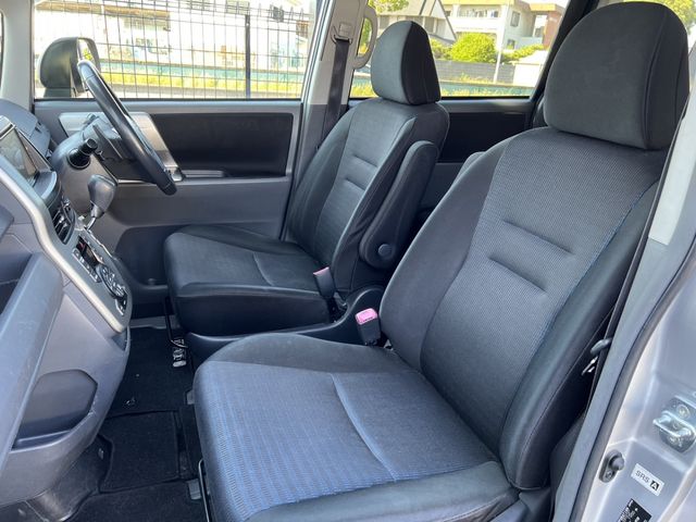 Toyota VOXY 2008-02 9253-15