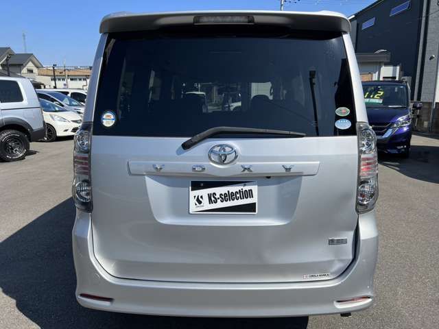 Toyota VOXY 2008-02 9253-3