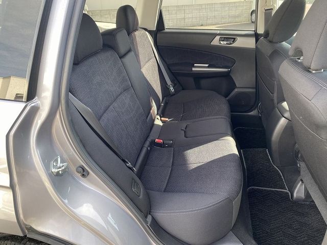 Subaru FORESTER 2011-01 184048-14