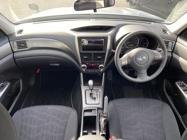 Subaru FORESTER 2011-01 184048-9