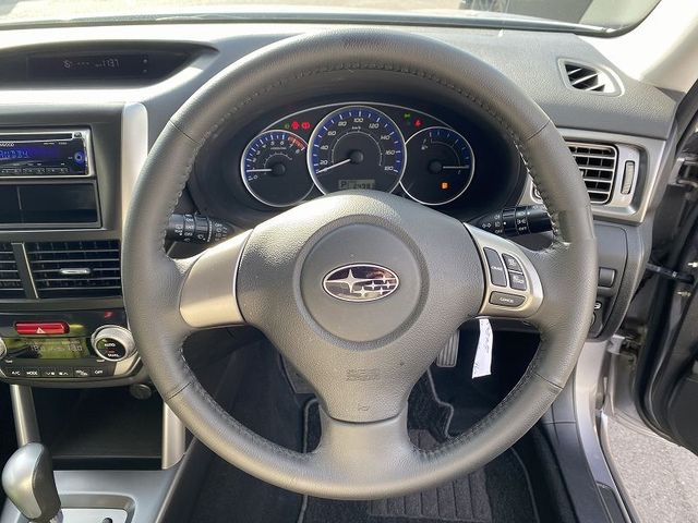 Subaru FORESTER 2011-01 184048-20