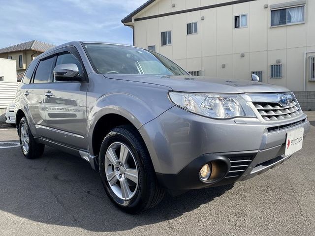 Subaru FORESTER 2011-01 184048-1