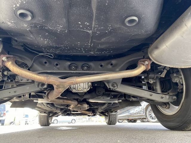 Subaru FORESTER 2011-01 184048-25