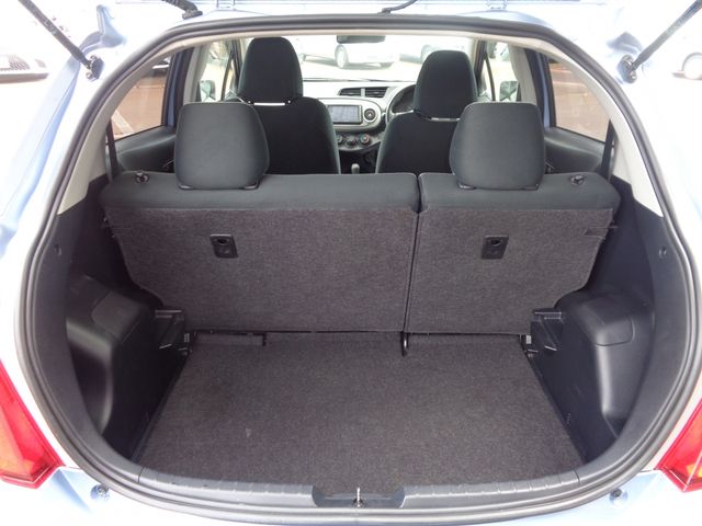 Toyota VITZ 2011-02 5593-11