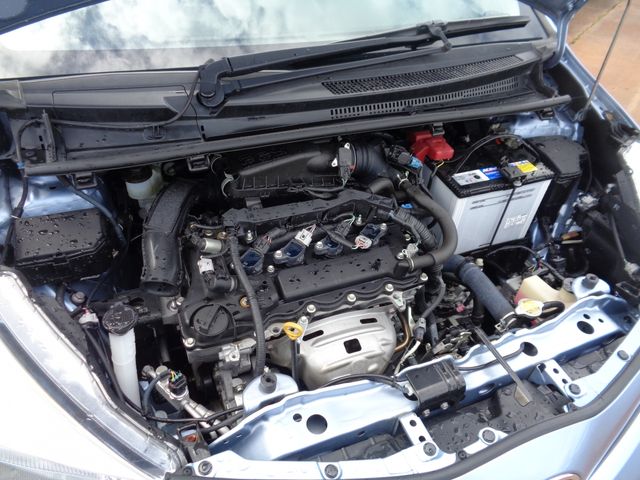 Toyota VITZ 2011-02 5593-25