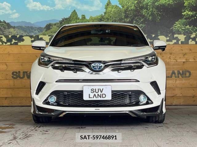 Toyota C-HR 2018-11 235009-14