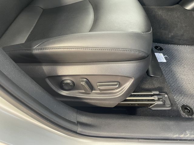 Toyota PRIUS 2018-11 21038-17