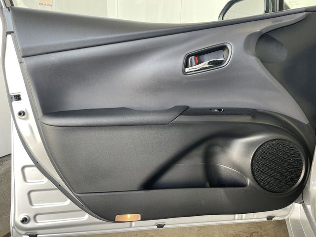 Toyota PRIUS 2018-11 21038-21