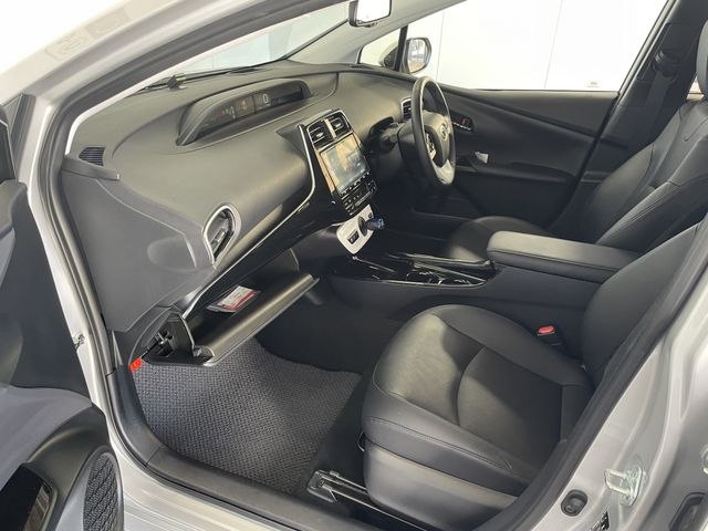 Toyota PRIUS 2018-11 21038-18