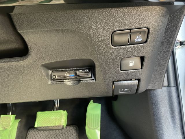 Toyota PRIUS 2018-11 21038-9