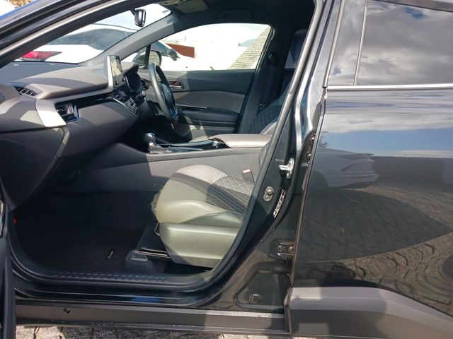 Toyota C-HR 2020-07 194890-24