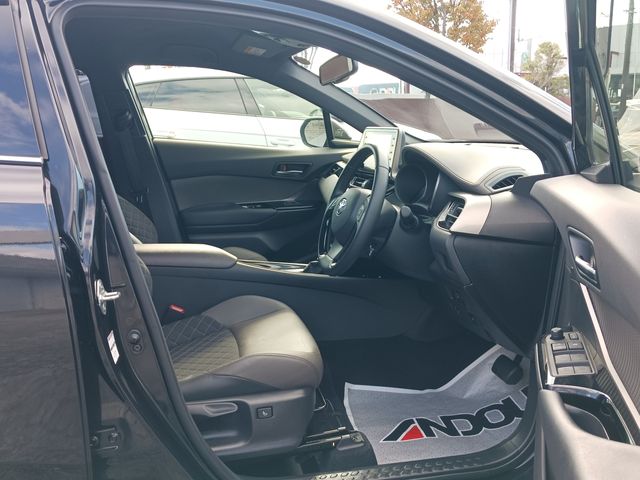 Toyota C-HR 2020-07 194890-9