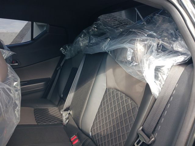 Toyota C-HR 2020-07 194890-27