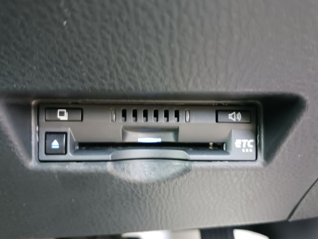 Toyota C-HR 2020-07 194890-21