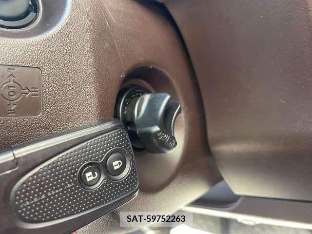 Toyota PASSO 2014-11 221711-14