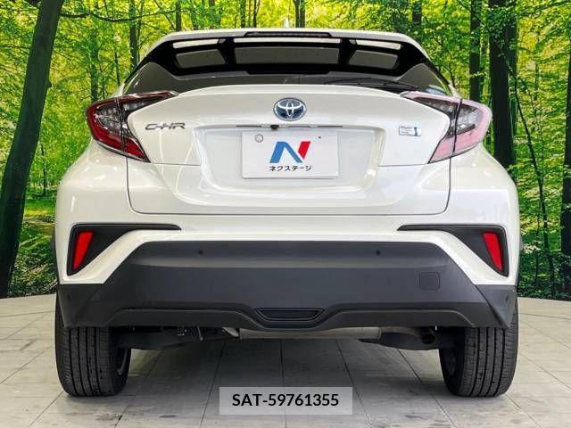 Toyota C-HR 2017-01 210551-15