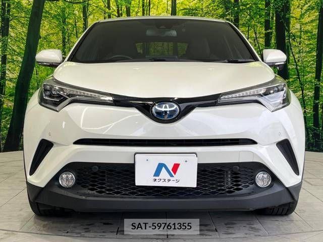 Toyota C-HR 2017-01 210551-14