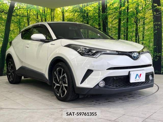 Toyota C-HR 2017-01 210551-16