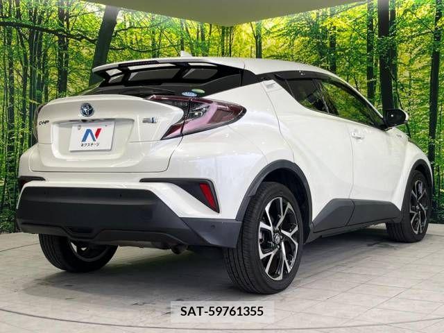 Toyota C-HR 2017-01 210551-17