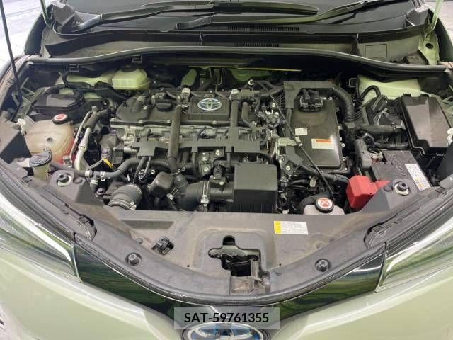 Toyota C-HR 2017-01 210551-18