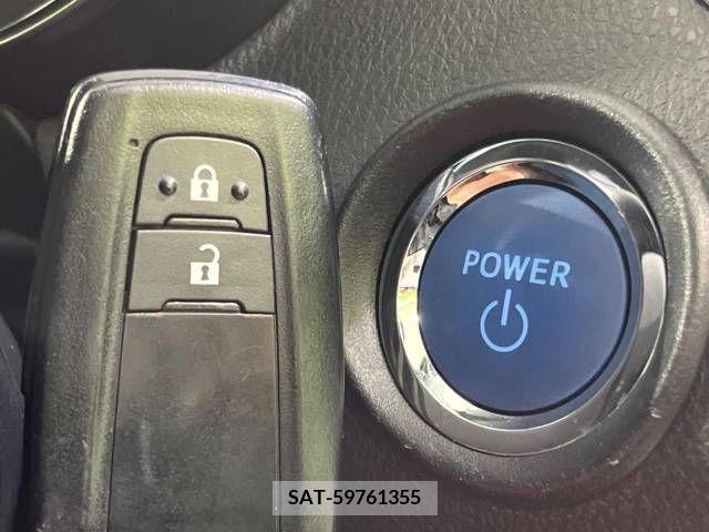 Toyota C-HR 2017-01 210551-6