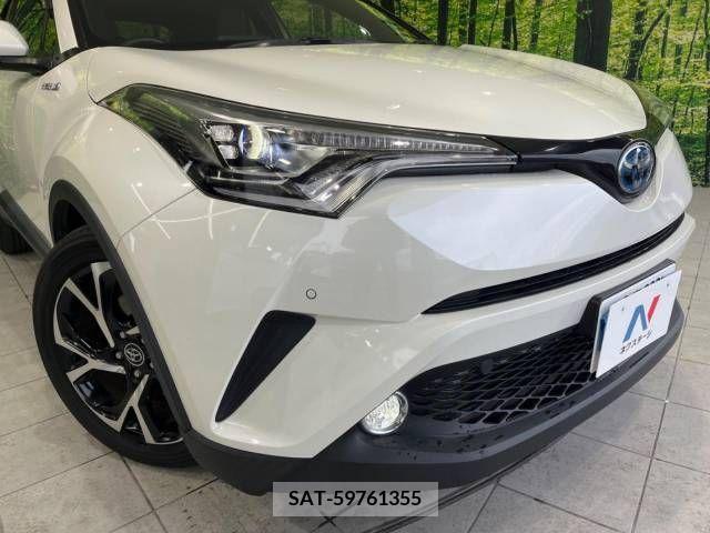 Toyota C-HR 2017-01 210551-12