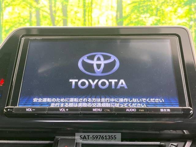Toyota C-HR 2017-01 210551-2