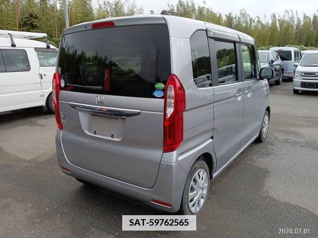 Honda N BOX 2018-06 376133-1