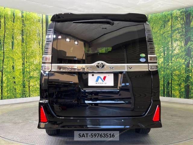 Toyota VOXY 2019-03 223974-15