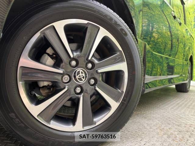 Toyota VOXY 2019-03 223974-13