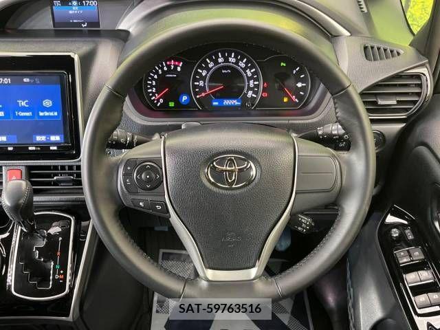 Toyota VOXY 2019-03 223974-11