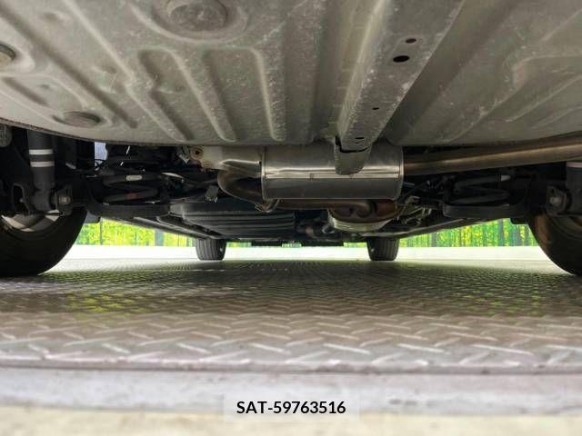 Toyota VOXY 2019-03 223974-19