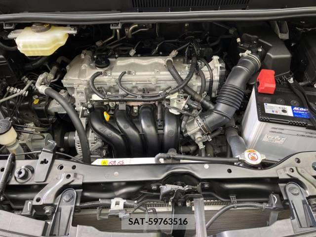 Toyota VOXY 2019-03 223974-18