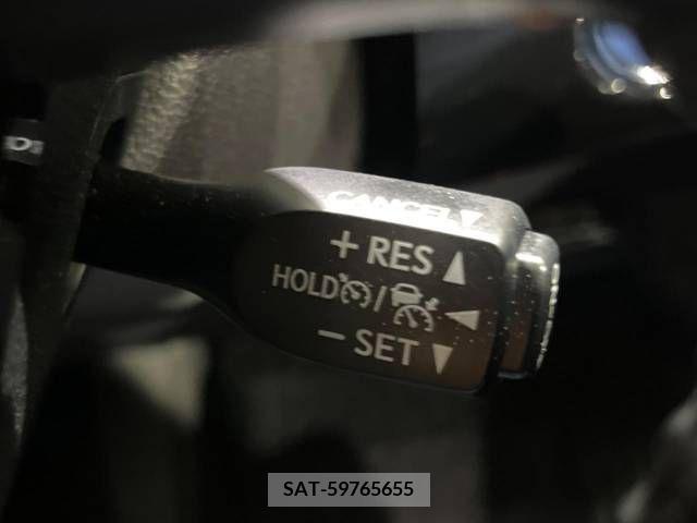 Toyota PRIUS 2021-09 220322-5