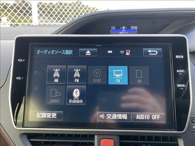 Toyota ESQUIRE 2018-01 194934-15