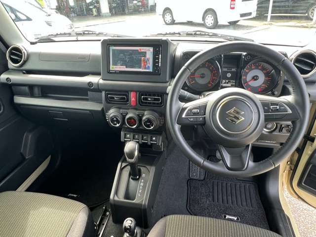 Suzuki JIMNY 2018-11 23448-9