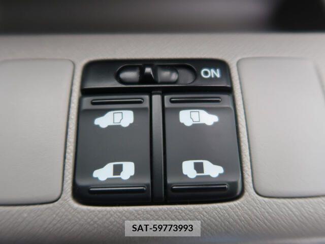 Honda STEP WGN 2009-10 286101-16