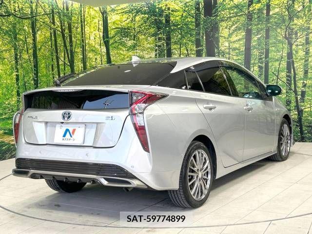 Toyota PRIUS 2016-04 242071-17