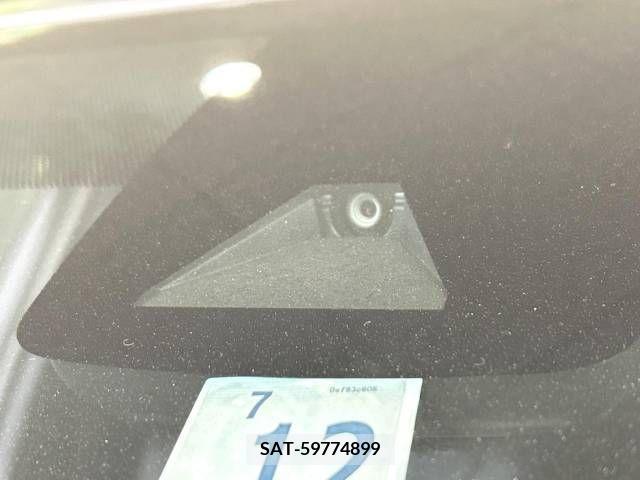 Toyota PRIUS 2016-04 242071-3