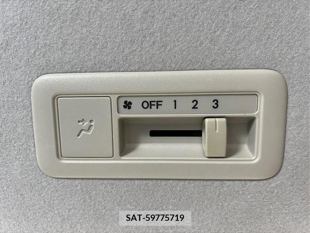 Mazda BIANTE 2010-07 301194-7