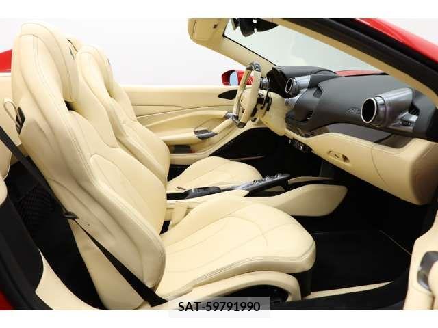 Ferrari F8 Spider 2022-06 375457-1