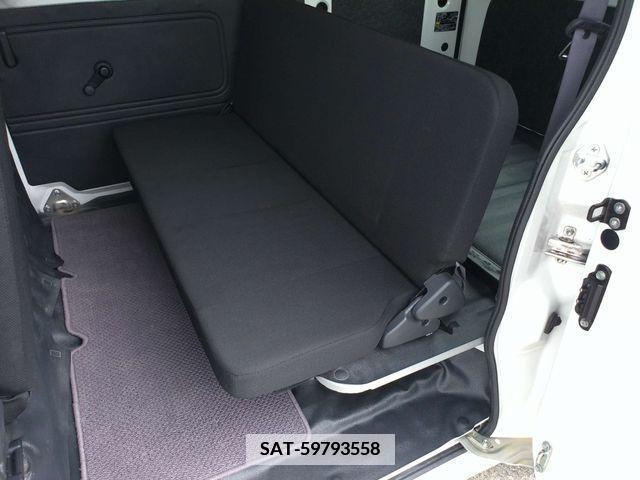 Daihatsu HIJET CARGO 2018-05 348830-15