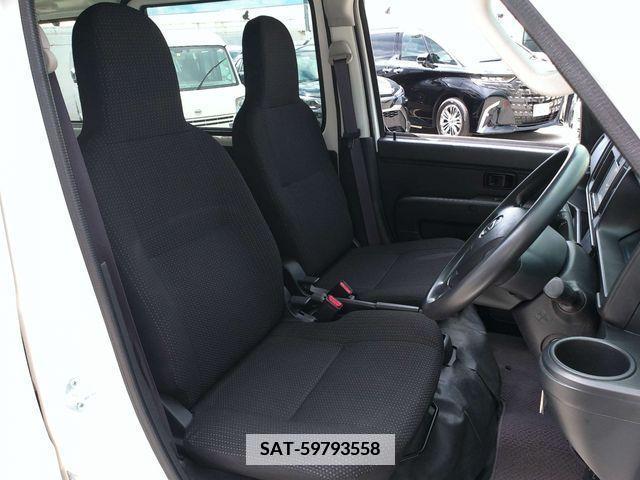 Daihatsu HIJET CARGO 2018-05 348830-3