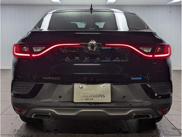 Renault Arkana 2022-08 10427-6