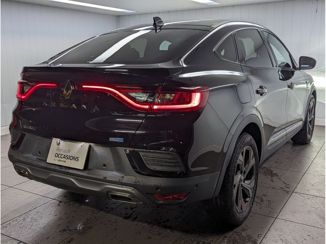 Renault Arkana 2022-08 10427-7
