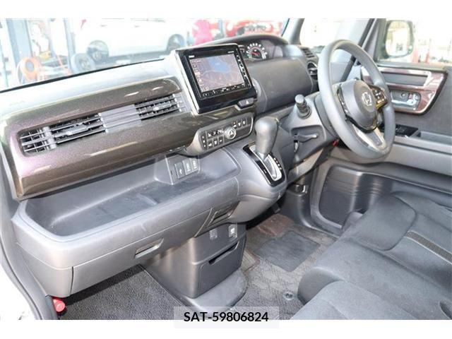 Honda N BOX CUSTOM 2017-10 365006-9