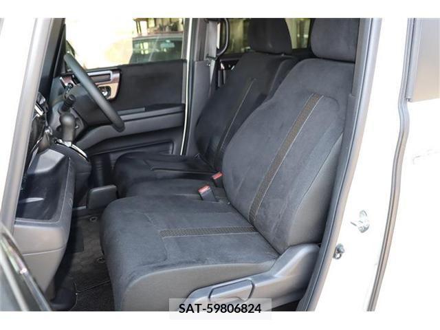 Honda N BOX CUSTOM 2017-10 365006-8