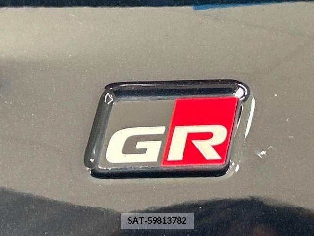 Toyota VOXY 2022-08 375537-2